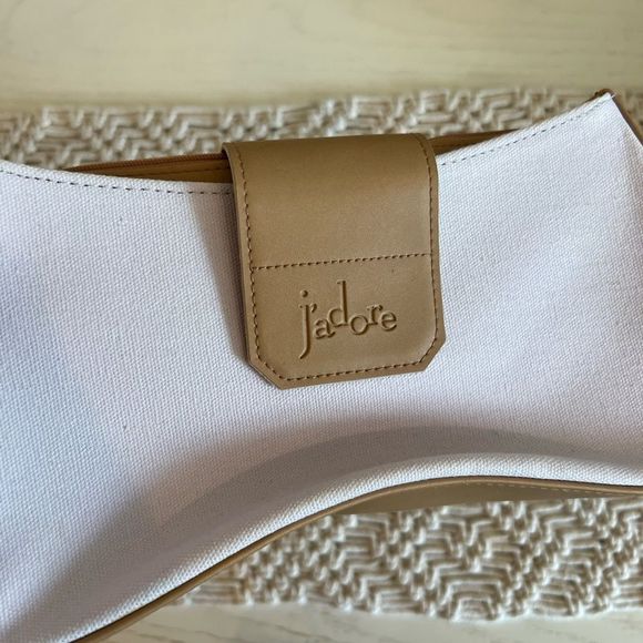 Christian Dior makeup bag - Picture 2 of 7